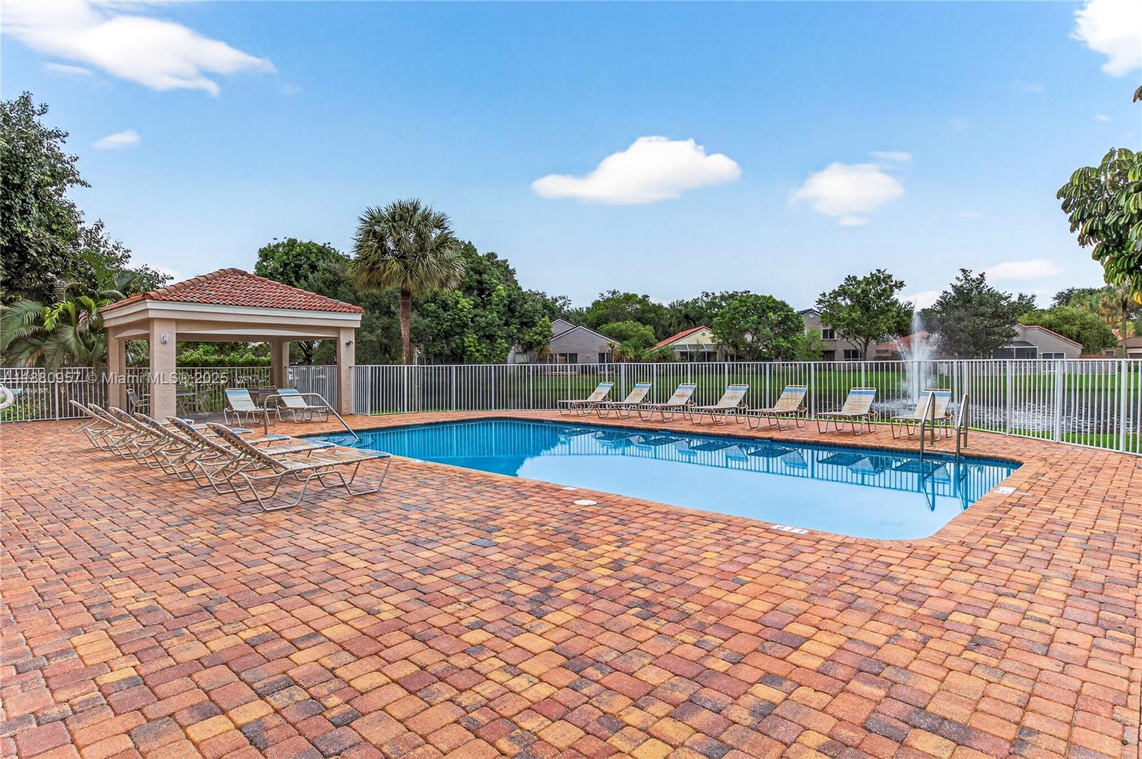 BRIDGEWATER CONDO - Residential