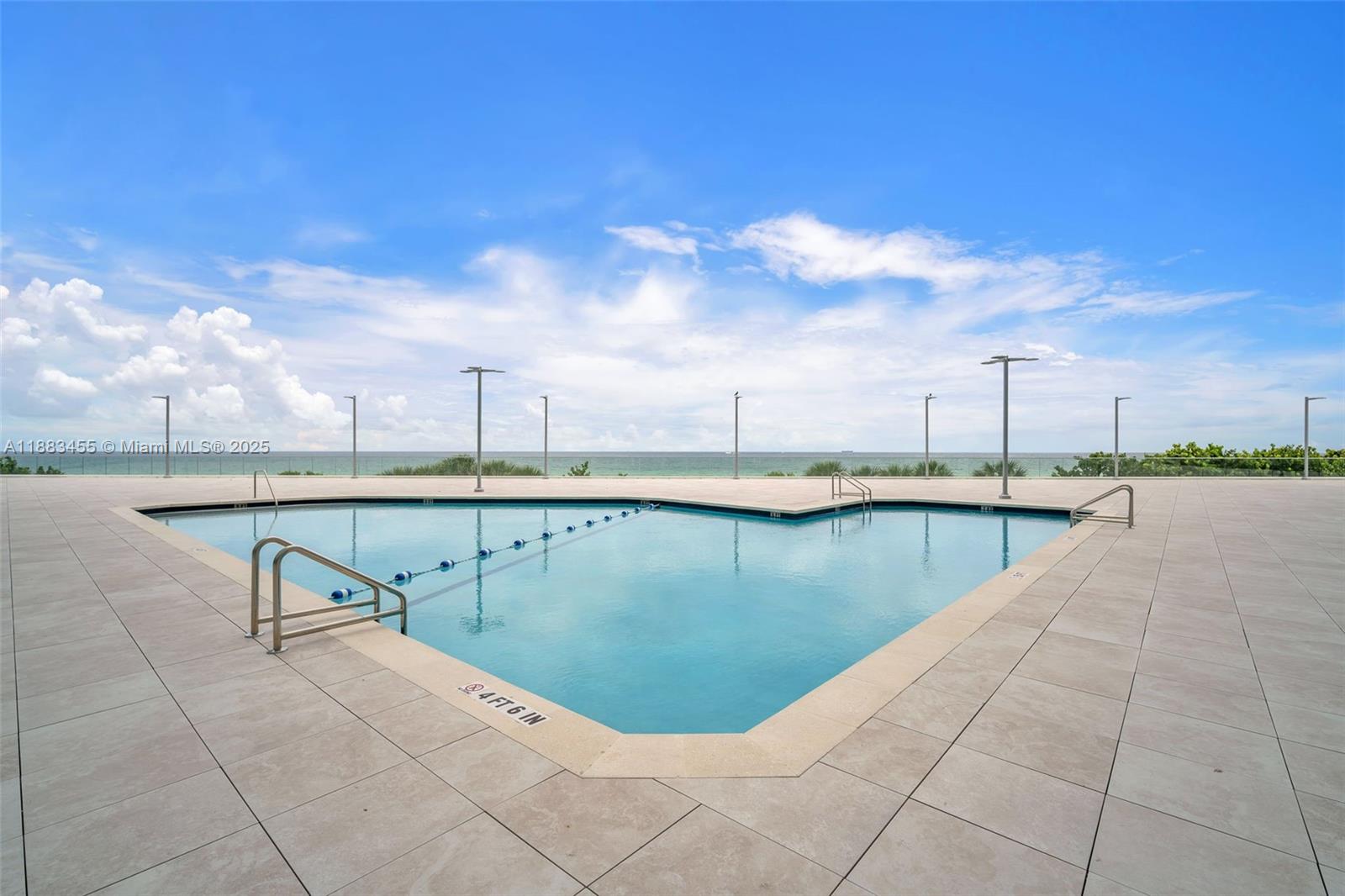 BURLEIGH HOUSE CONDO - Residential
