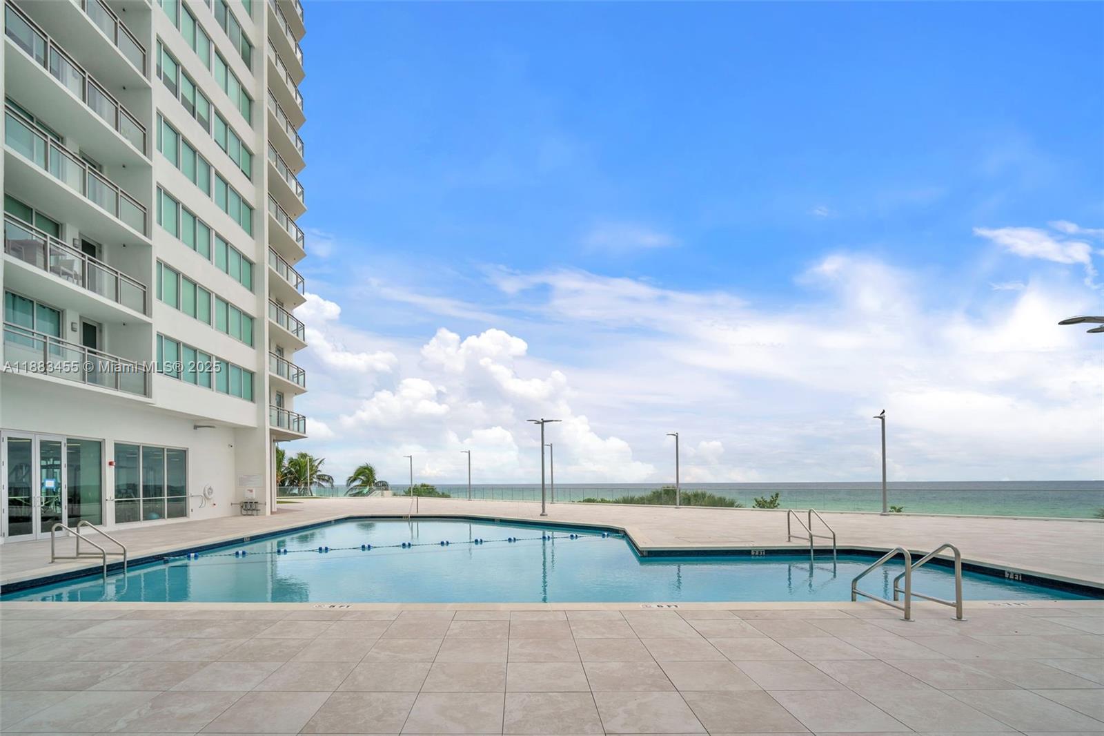BURLEIGH HOUSE CONDO - Residential