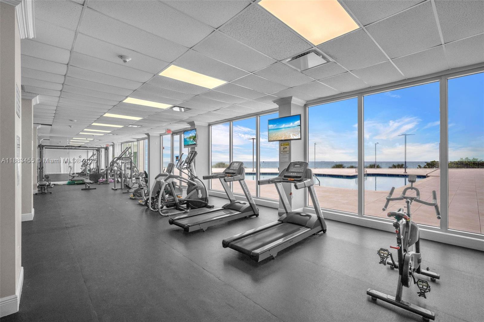 BURLEIGH HOUSE CONDO - Residential