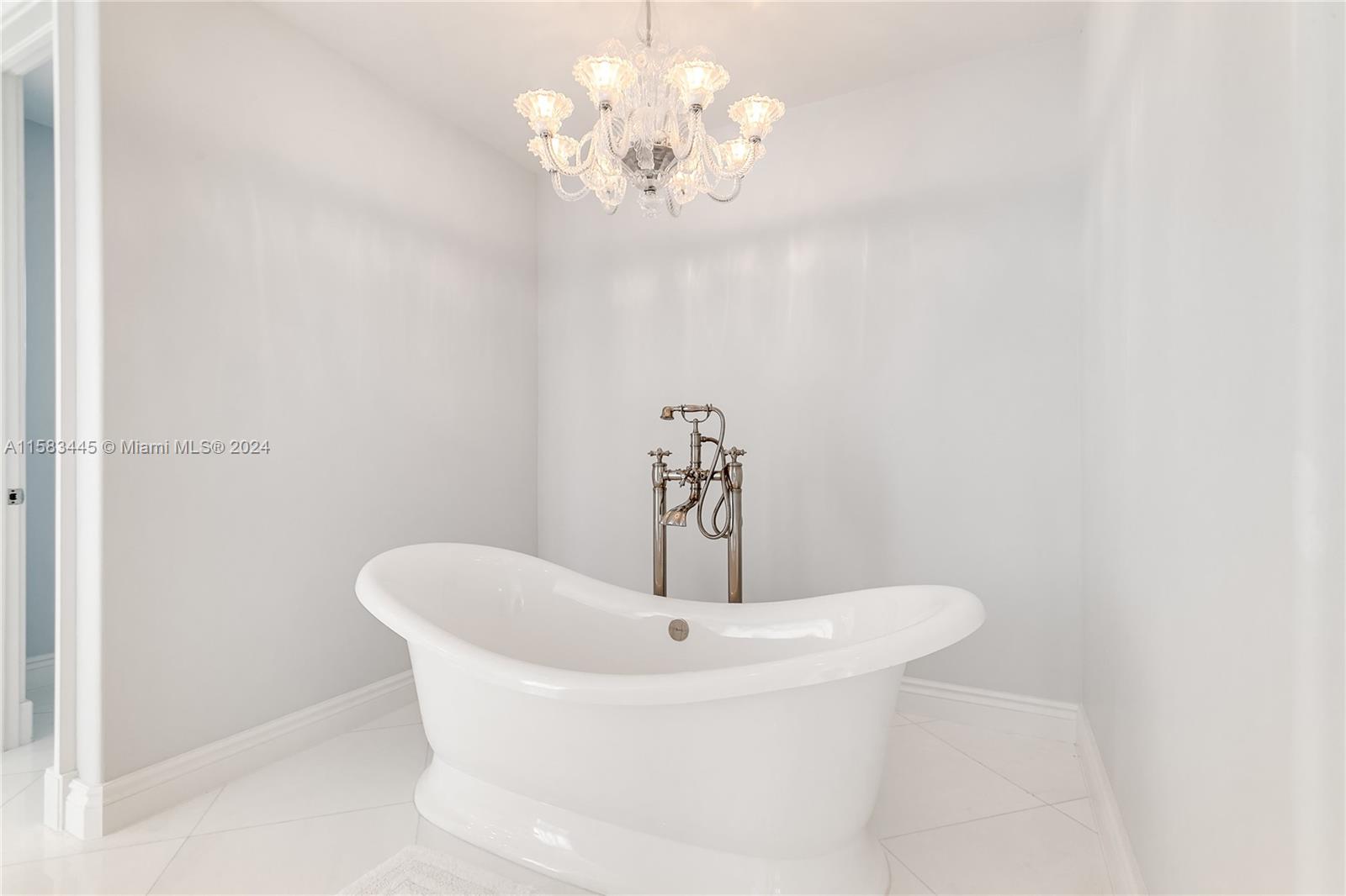 IDLEWYLD - Residential Lease