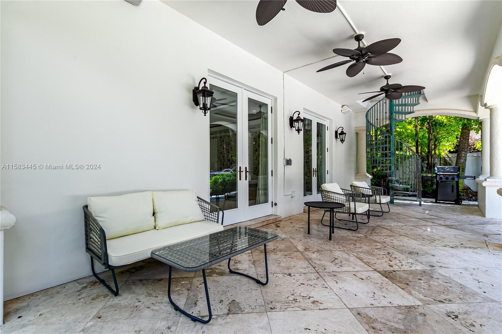 IDLEWYLD - Residential Lease