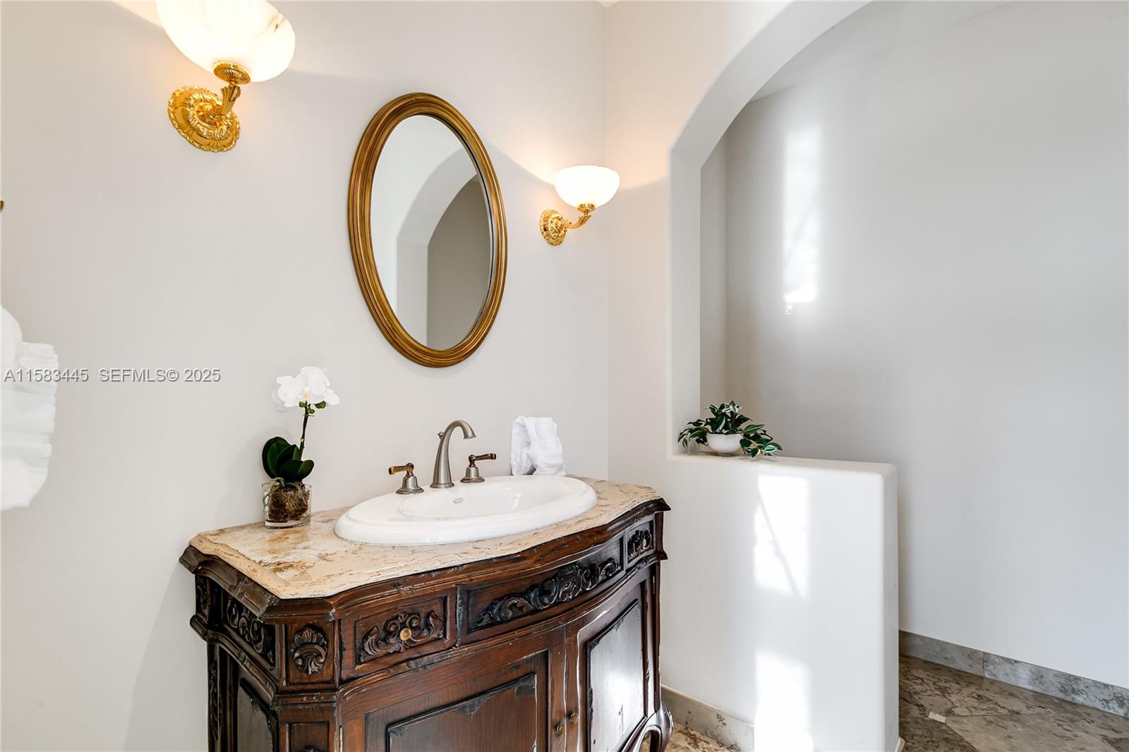 IDLEWYLD - Residential Lease