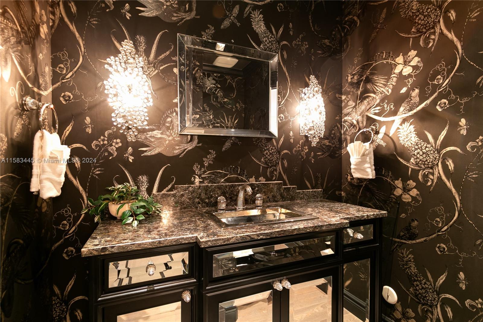 IDLEWYLD - Residential Lease