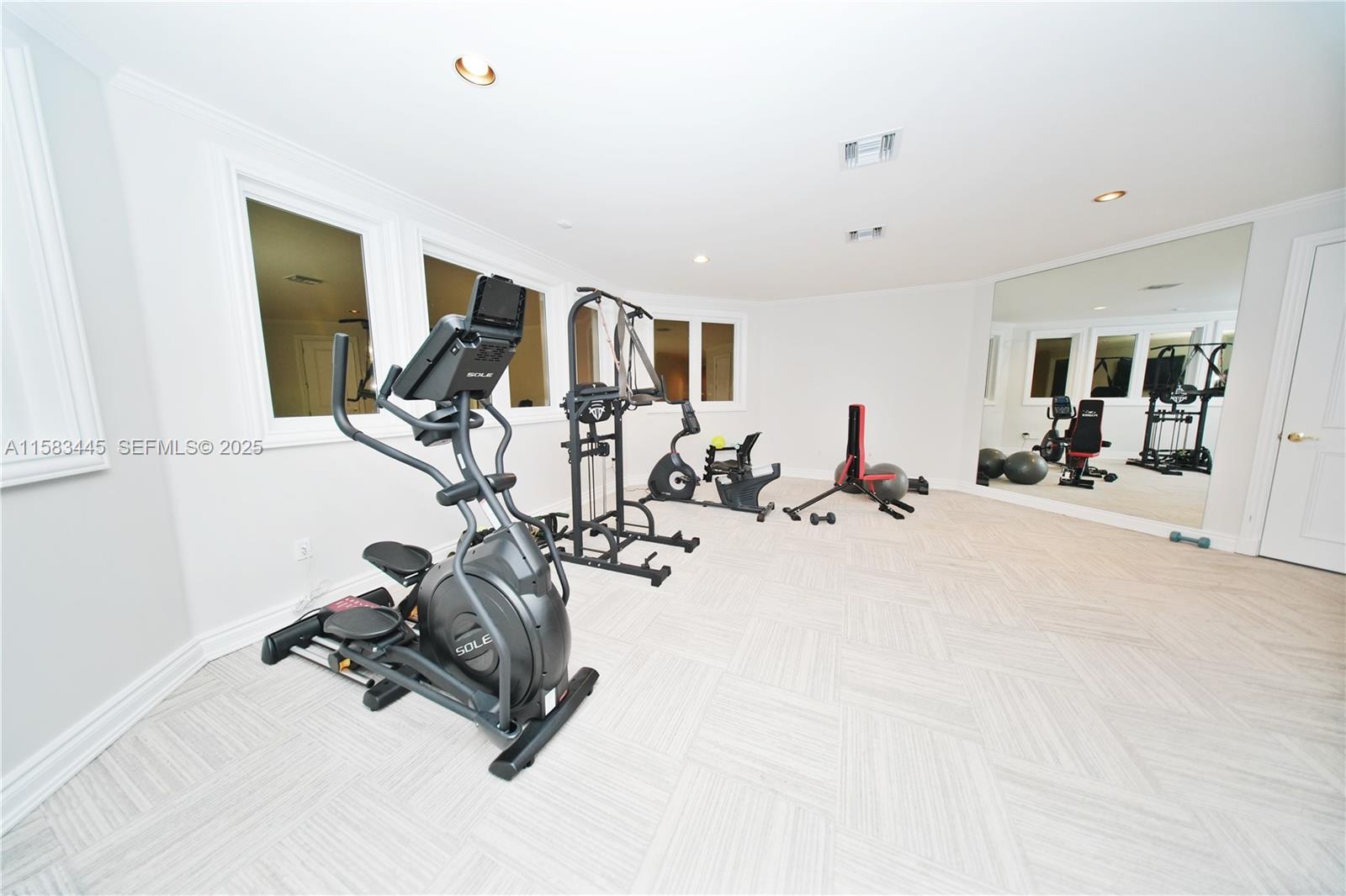 IDLEWYLD - Residential Lease