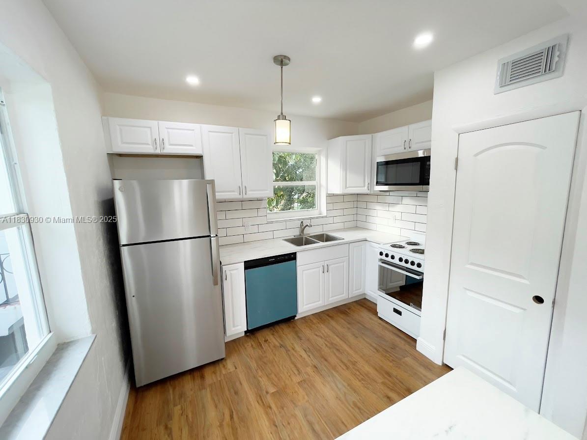 675 SW 19th Rd 1