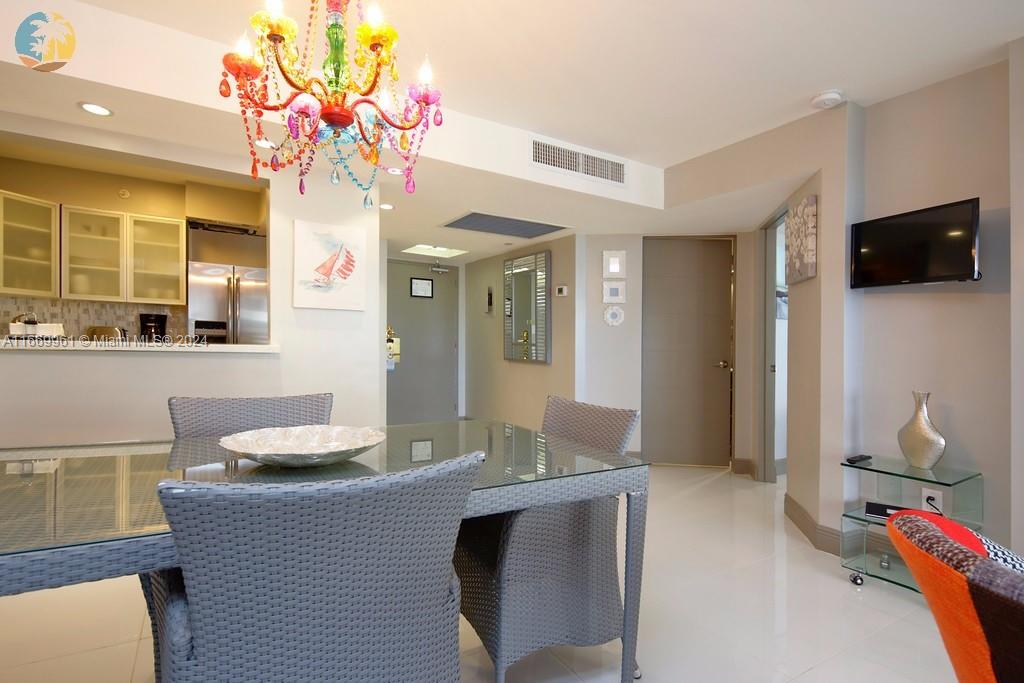 THE ALEXANDER CONDO - Residential