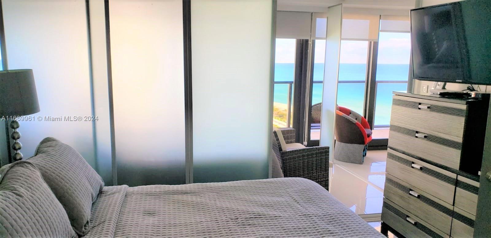 THE ALEXANDER CONDO - Residential