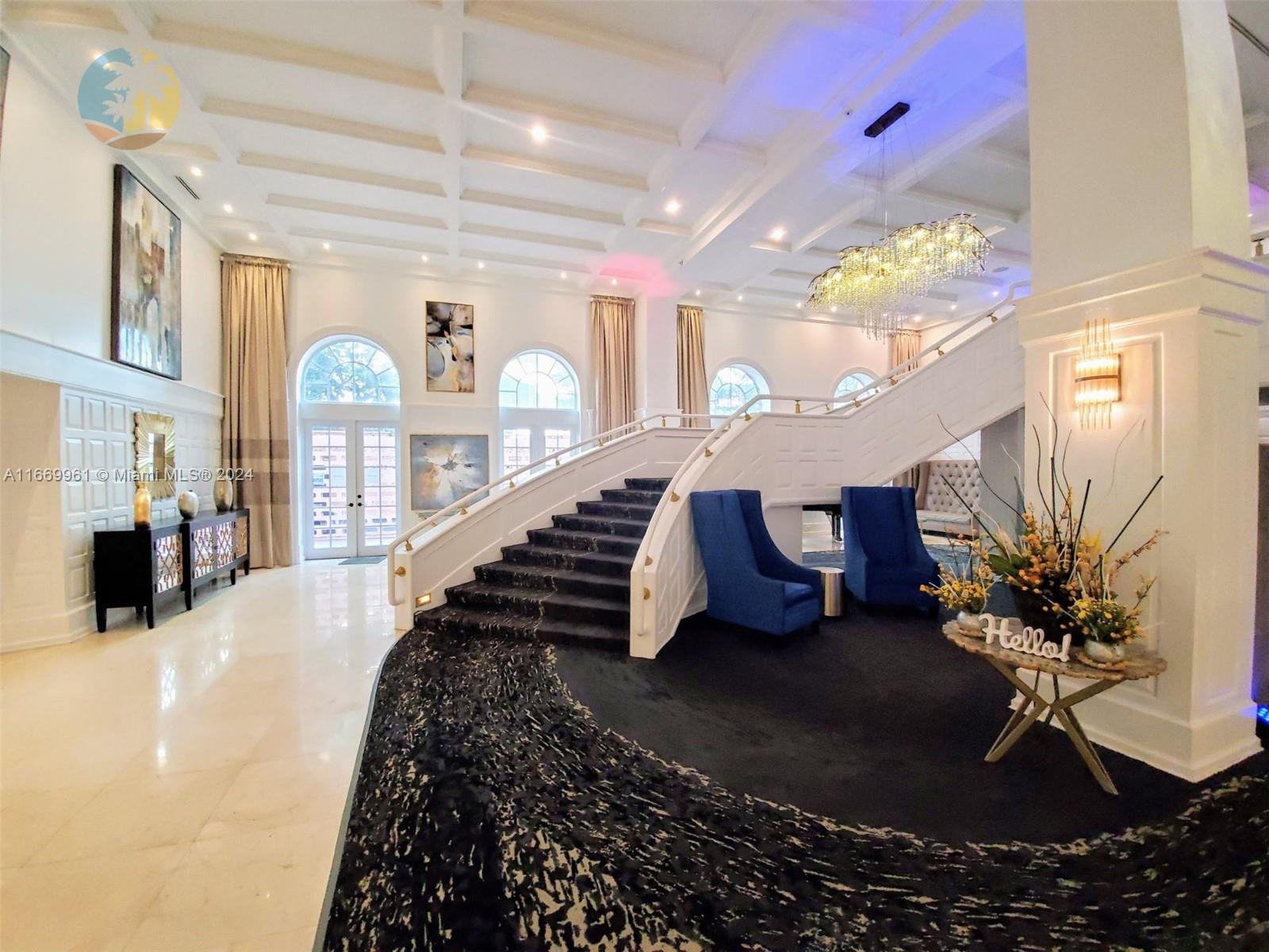 THE ALEXANDER CONDO - Residential