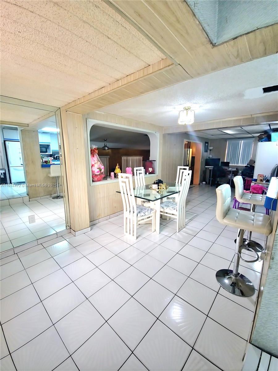 HIALEAH 3RD ADDN - Residential