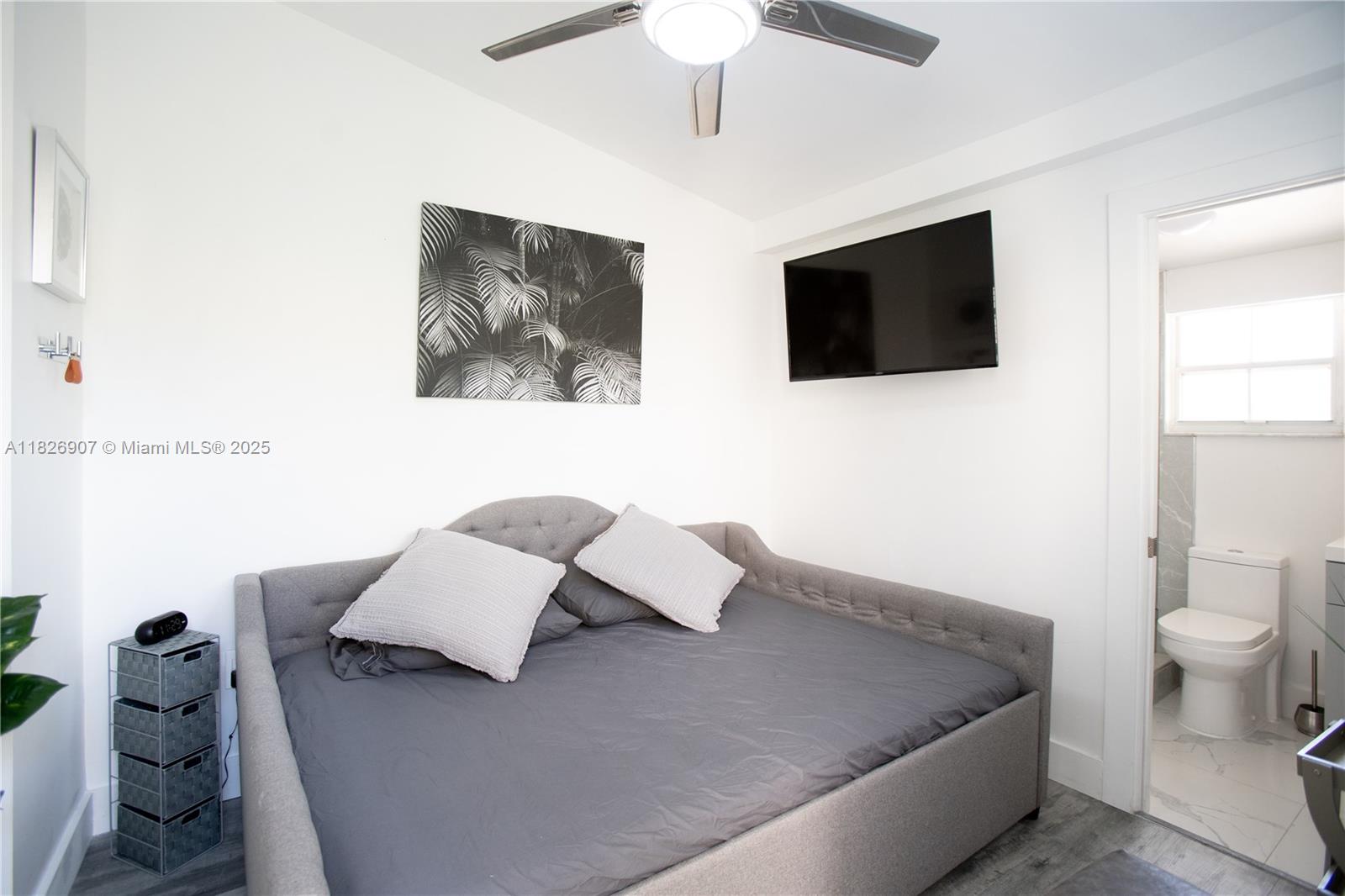 VENEZIA HOMES ESTATES IST - Residential