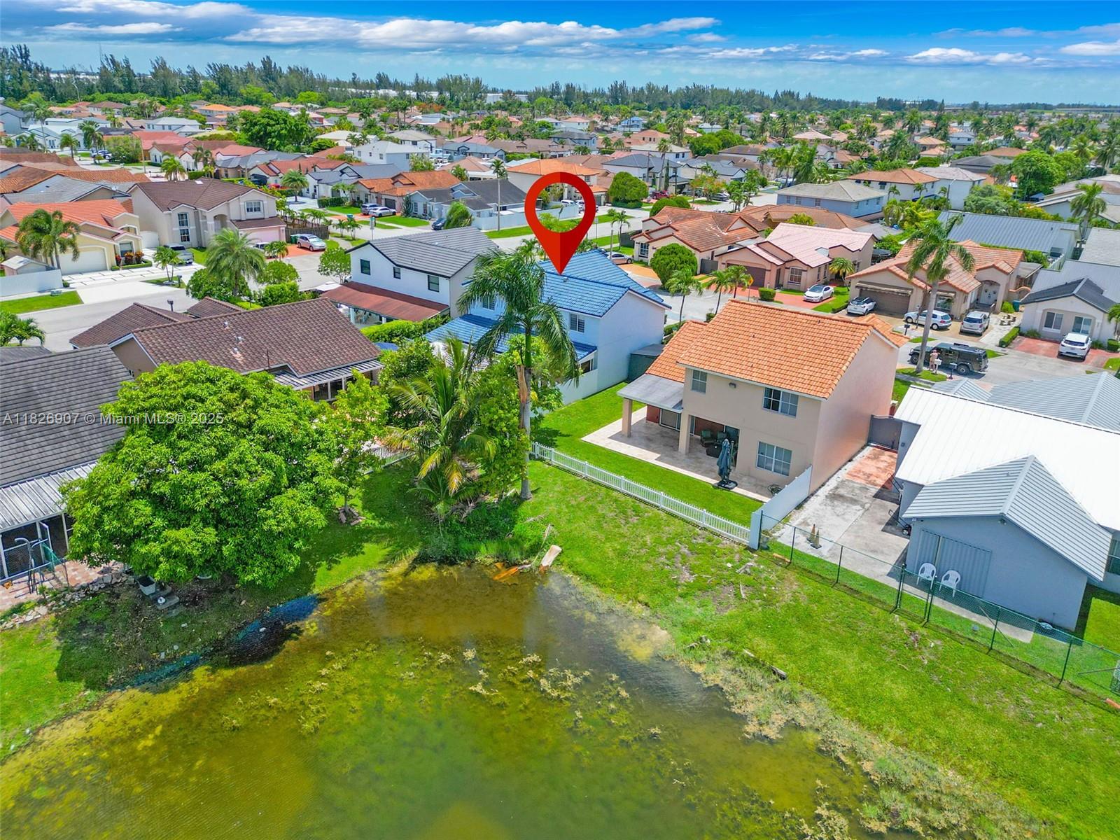 VENEZIA HOMES ESTATES IST - Residential