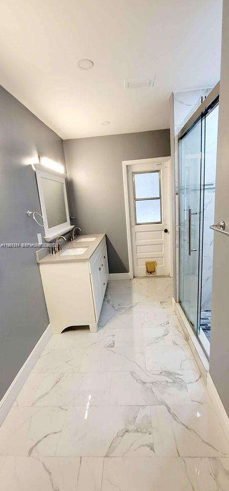 WILLOW CREEK - Residential