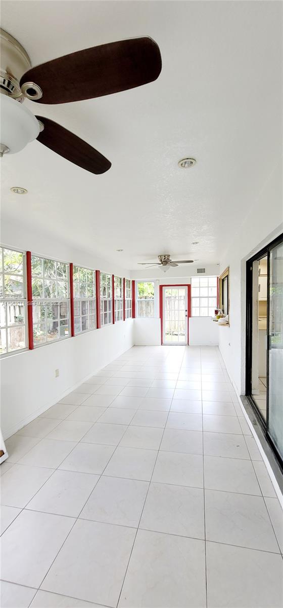 WILLOW CREEK - Residential