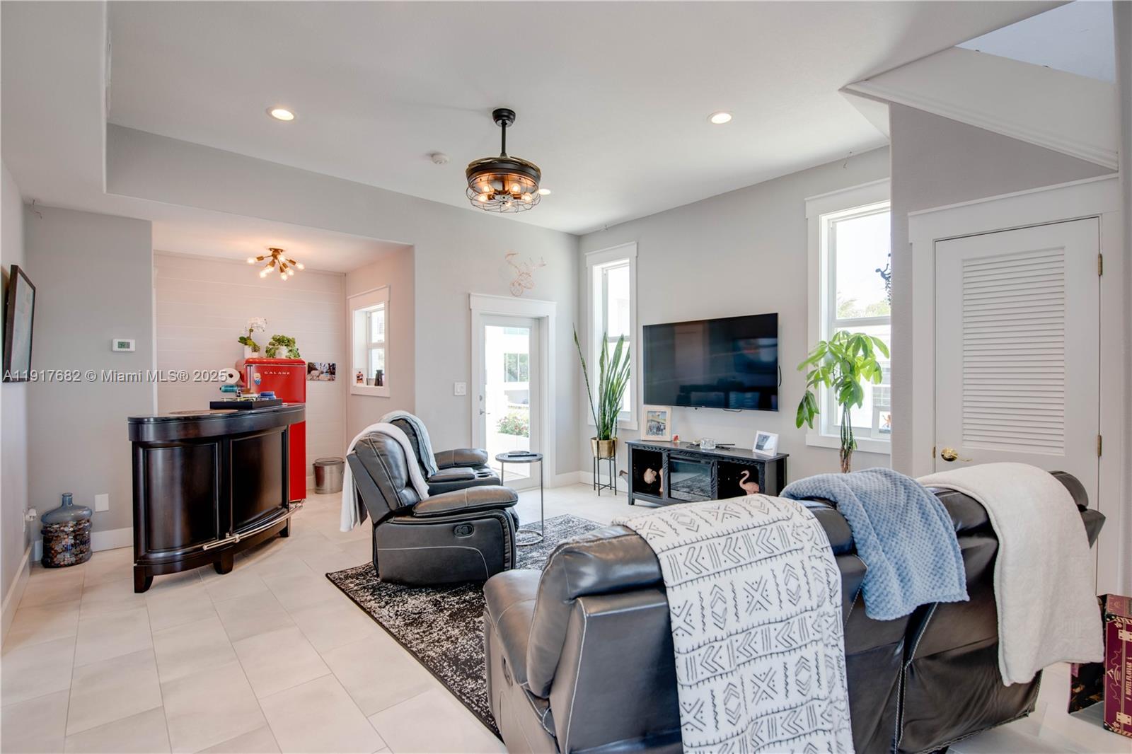 Vaca Cut - Residential