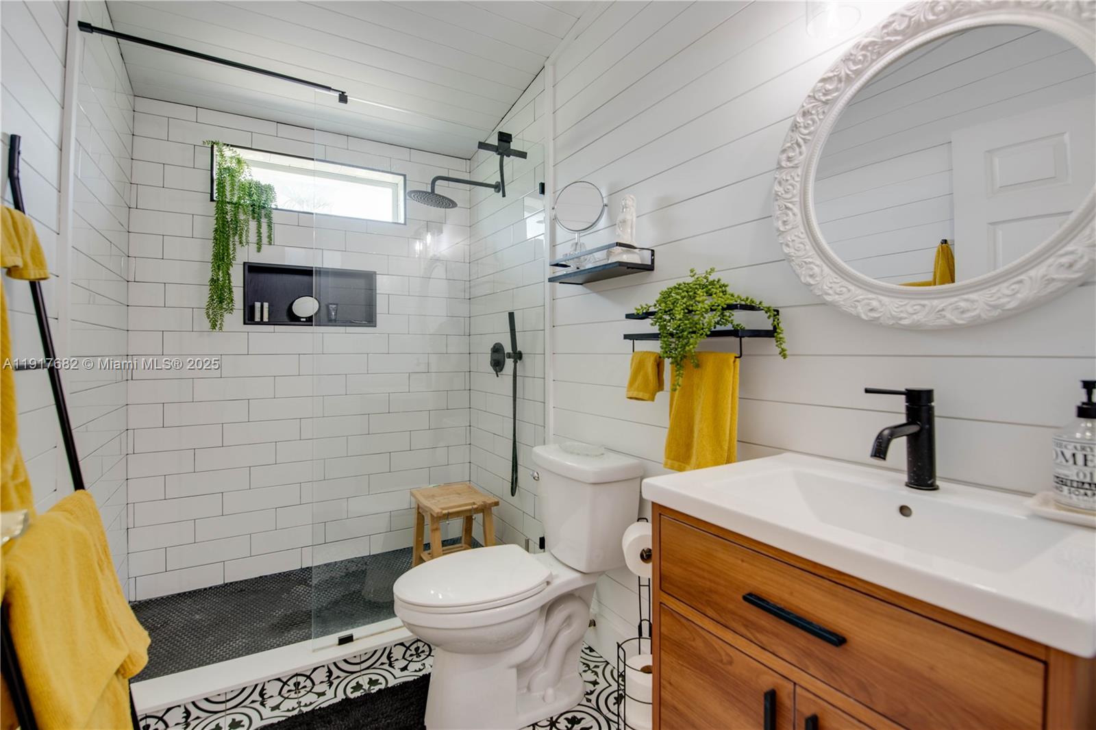 Vaca Cut - Residential