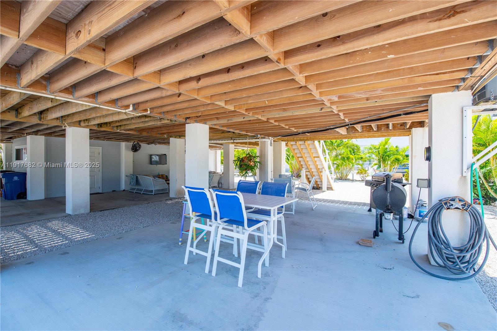 Vaca Cut - Residential