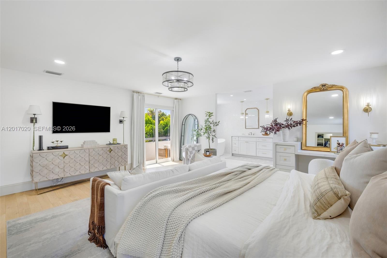CHELSEA ESTATES - Residential