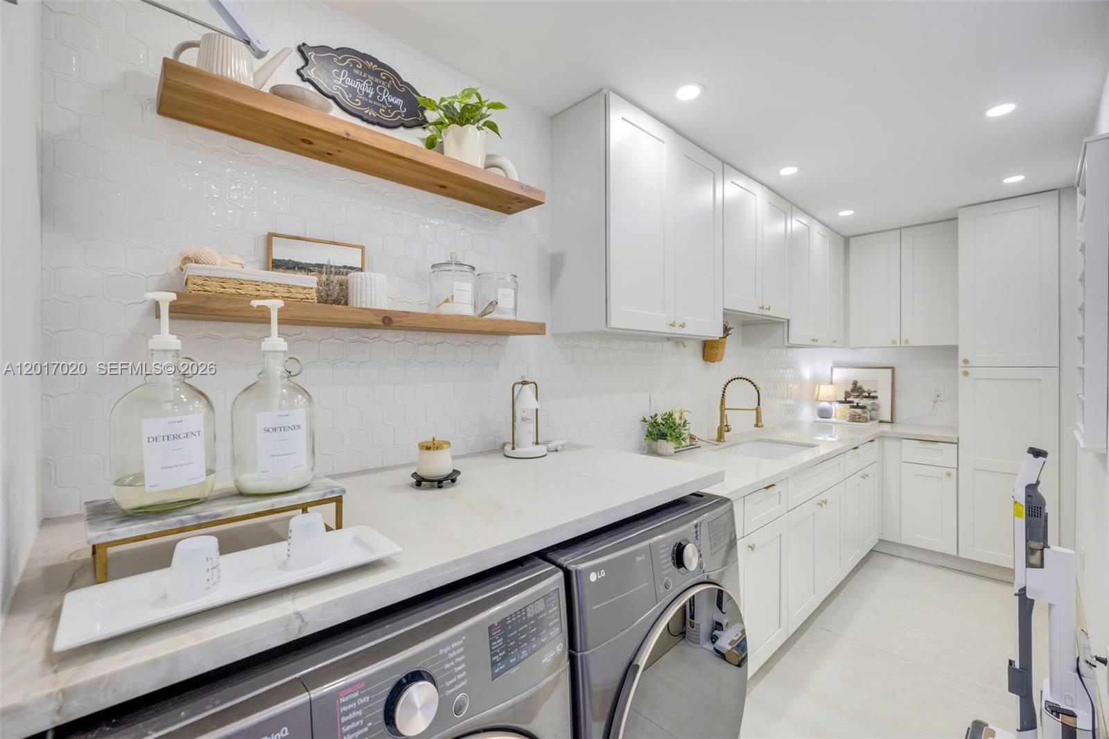 CHELSEA ESTATES - Residential