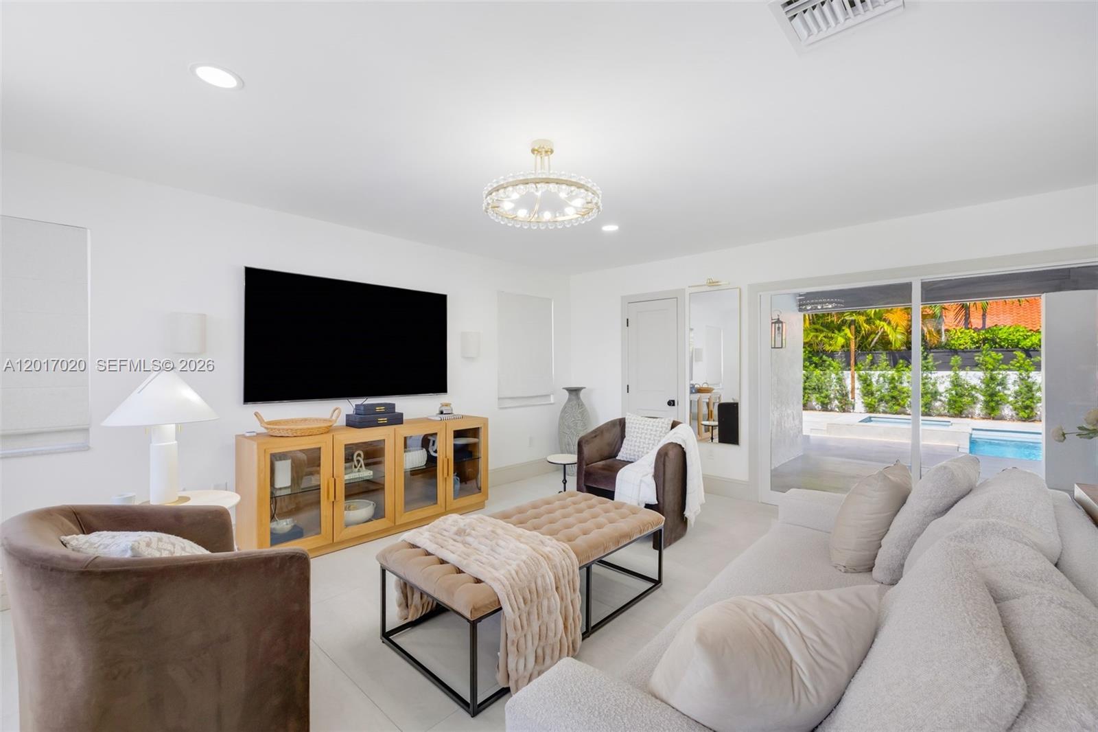 CHELSEA ESTATES - Residential