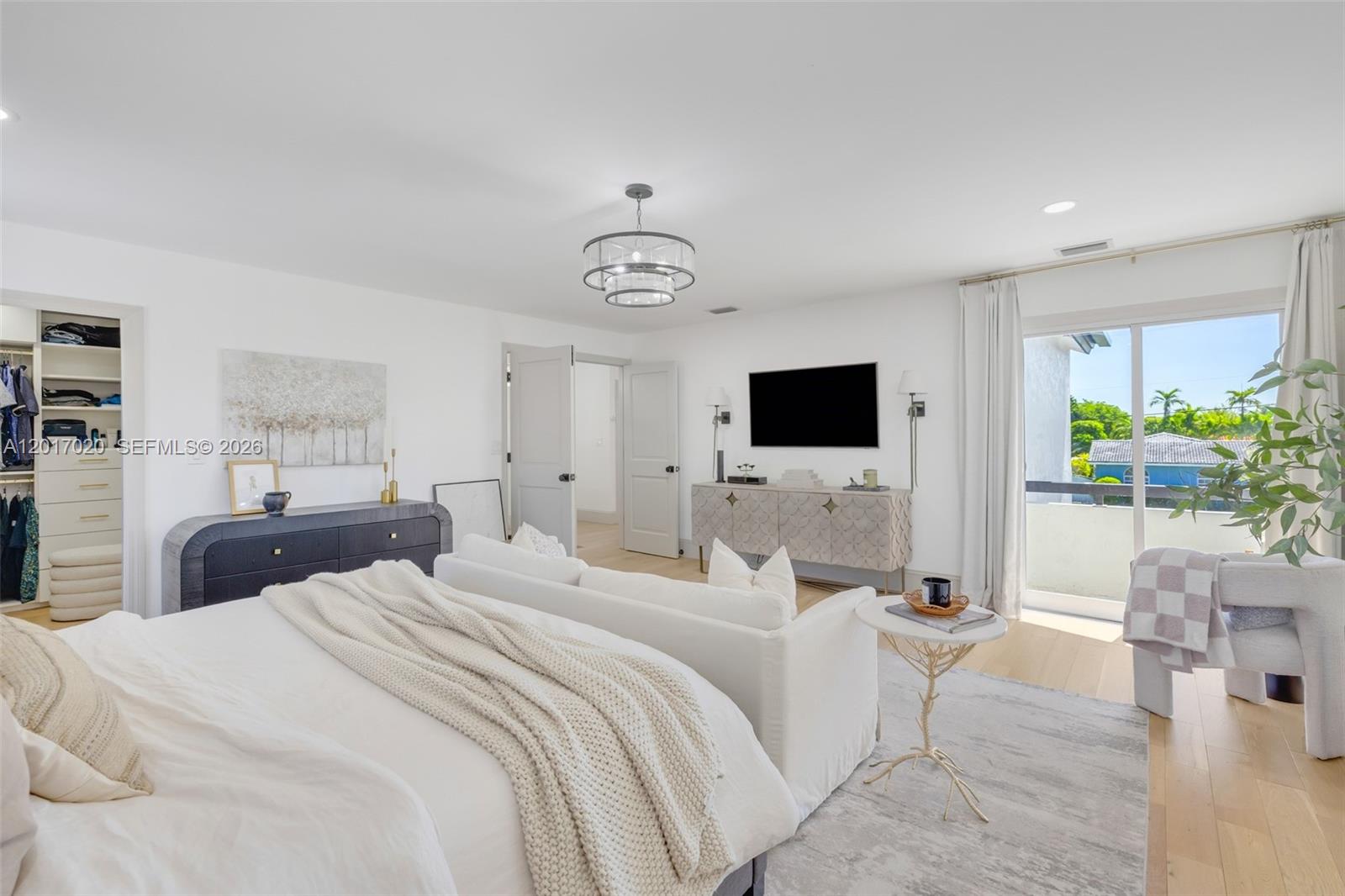 CHELSEA ESTATES - Residential