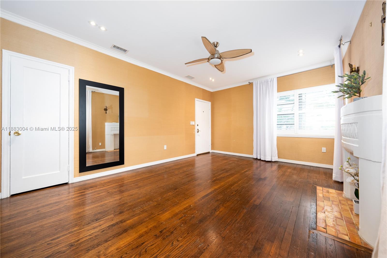 THE SANTA FE CONDO - Residential Lease