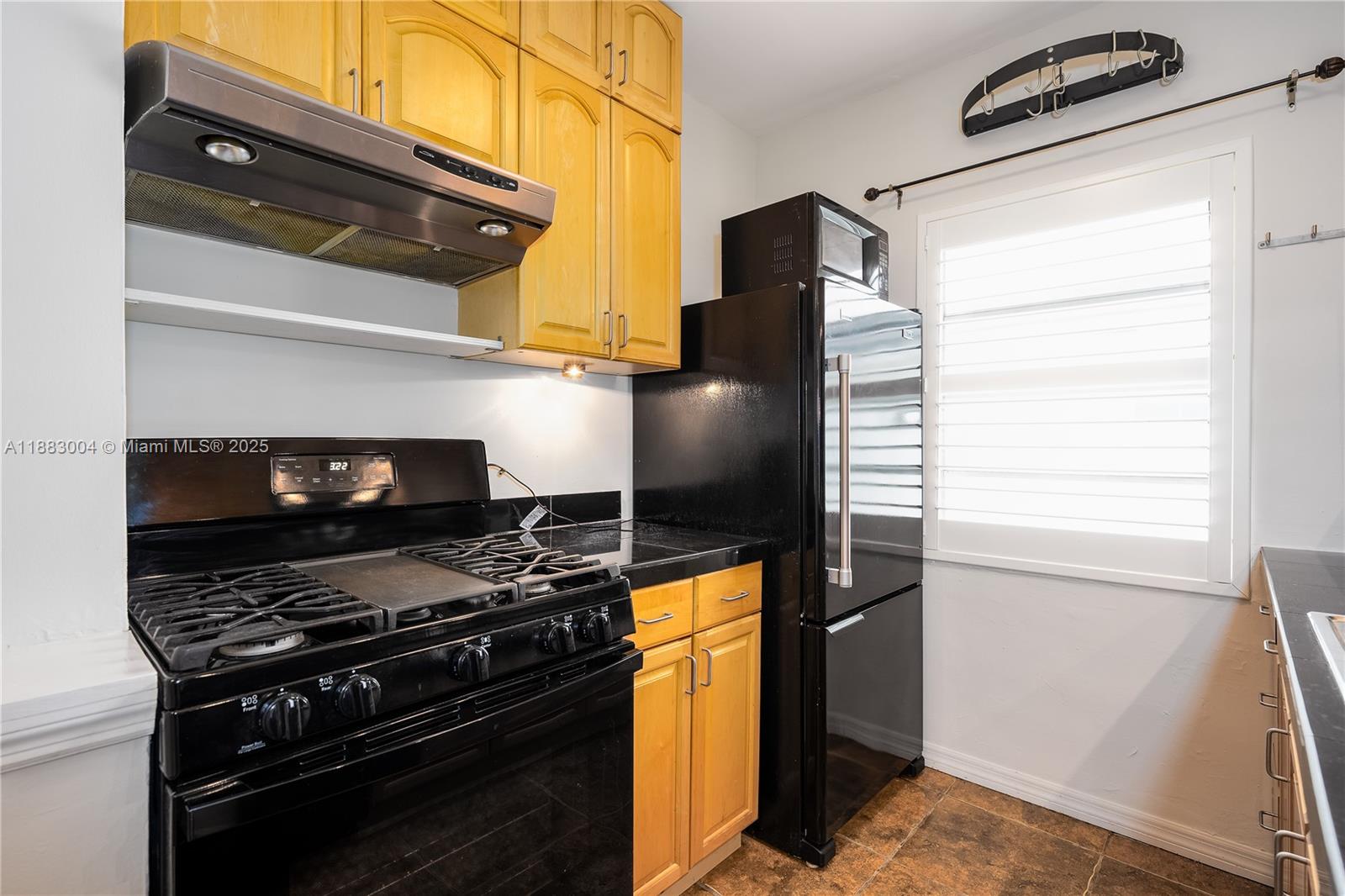 THE SANTA FE CONDO - Residential Lease