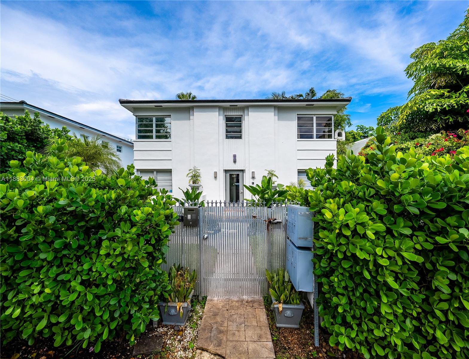 THE SANTA FE CONDO - Residential Lease