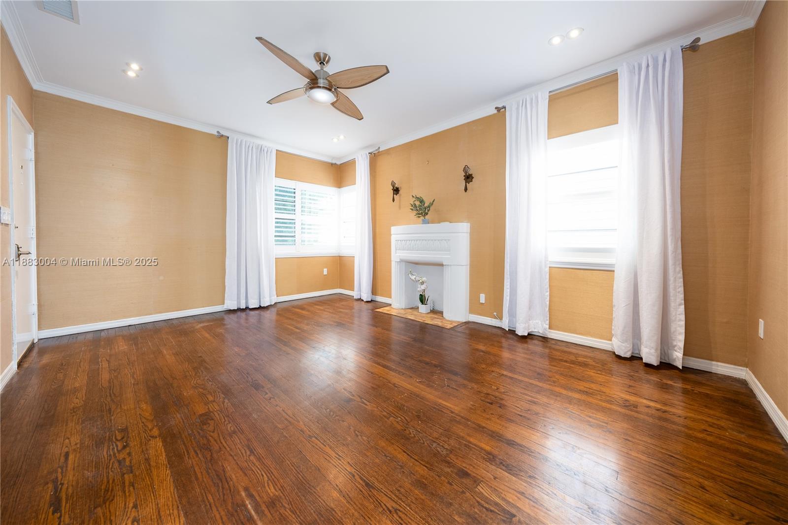 THE SANTA FE CONDO - Residential Lease