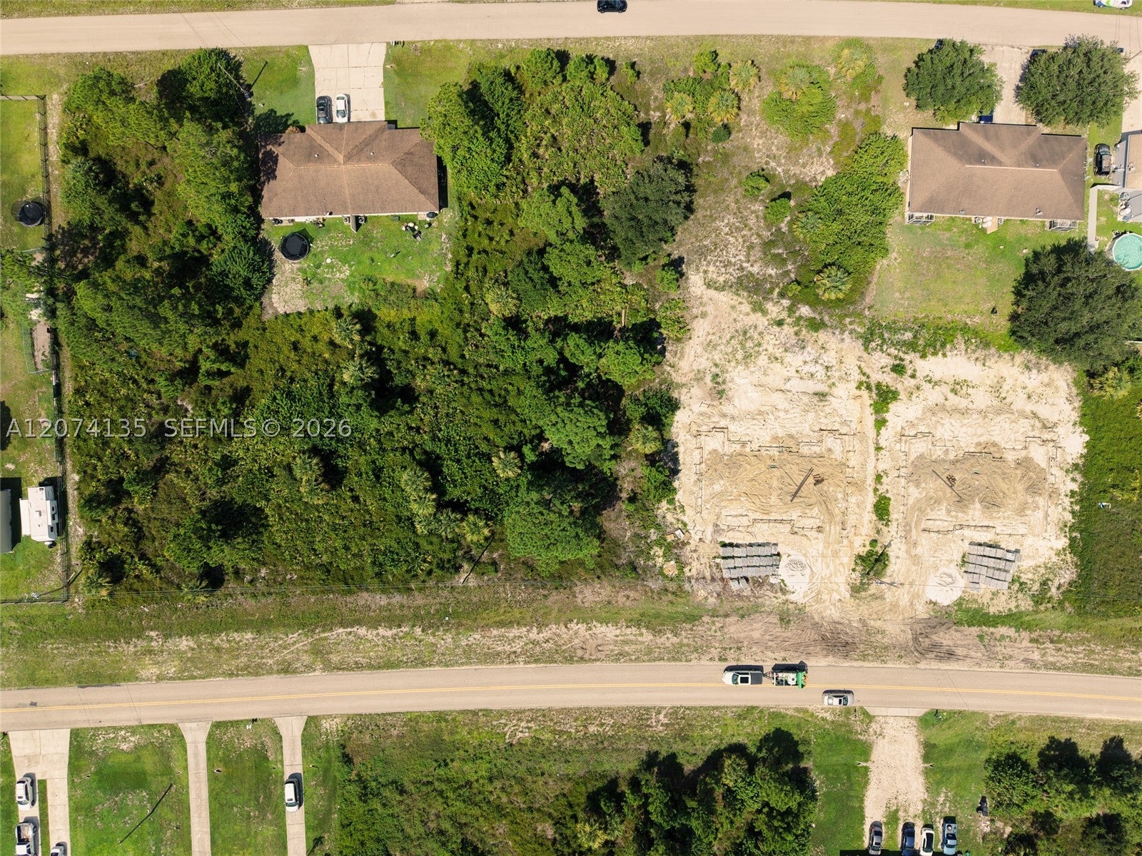 960 EISENHOWER BLVD