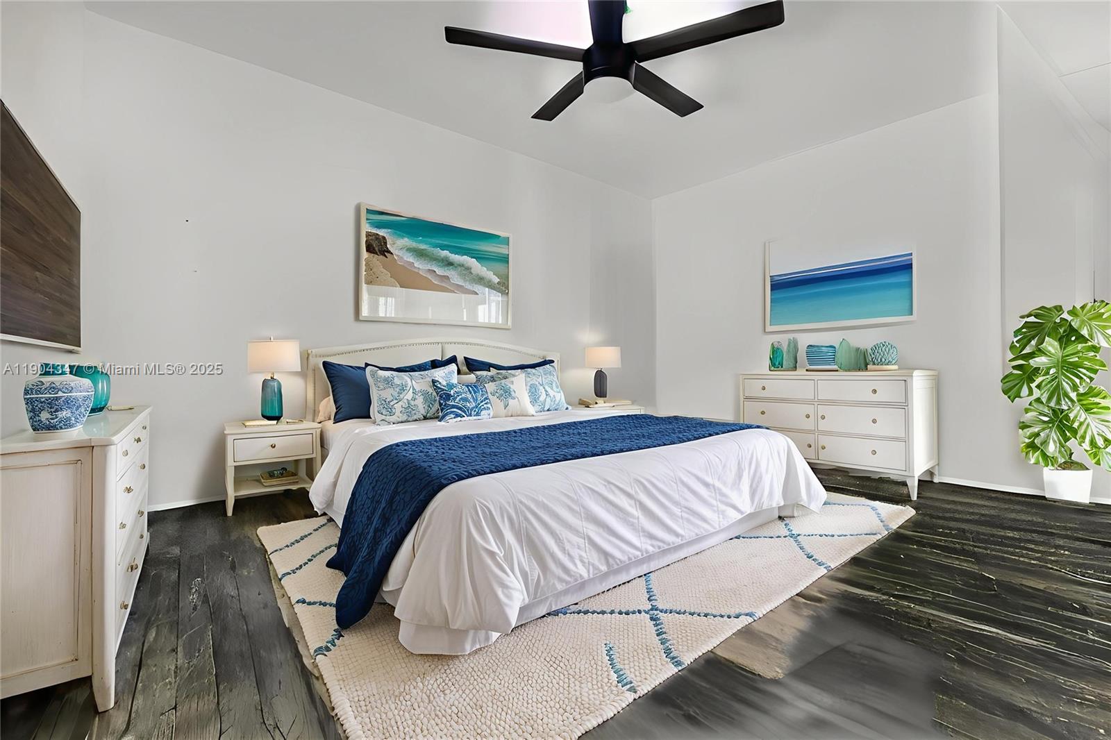 LAKE CANE VILLA - Residential