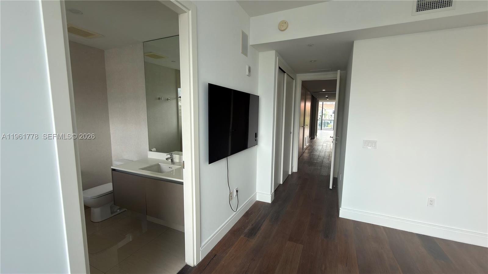 ECHO CONDO - Residential