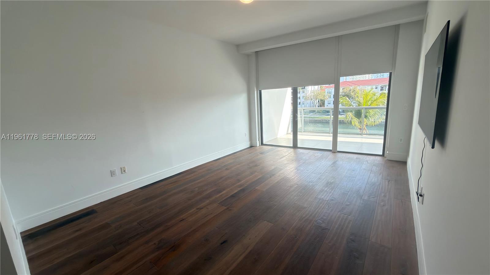 ECHO CONDO - Residential