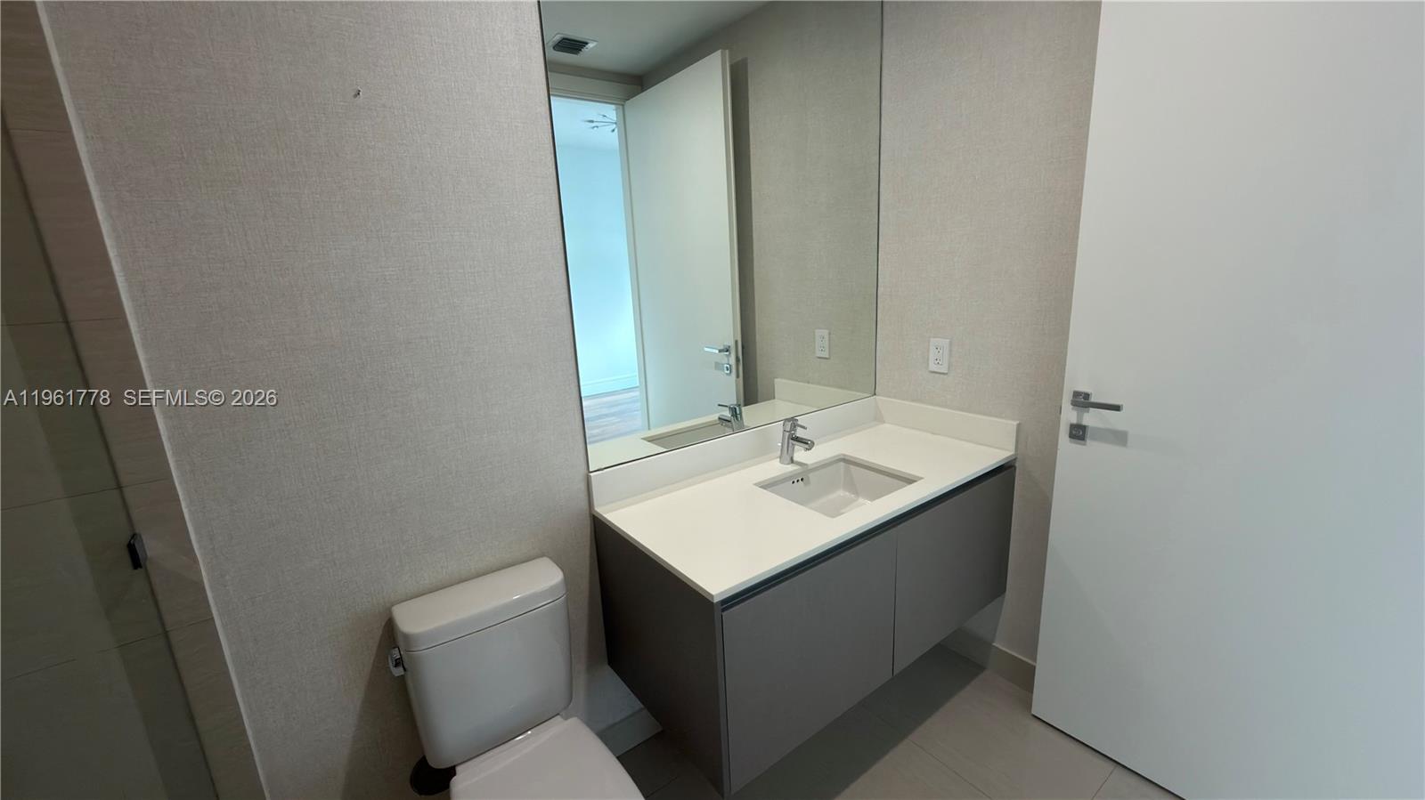 ECHO CONDO - Residential