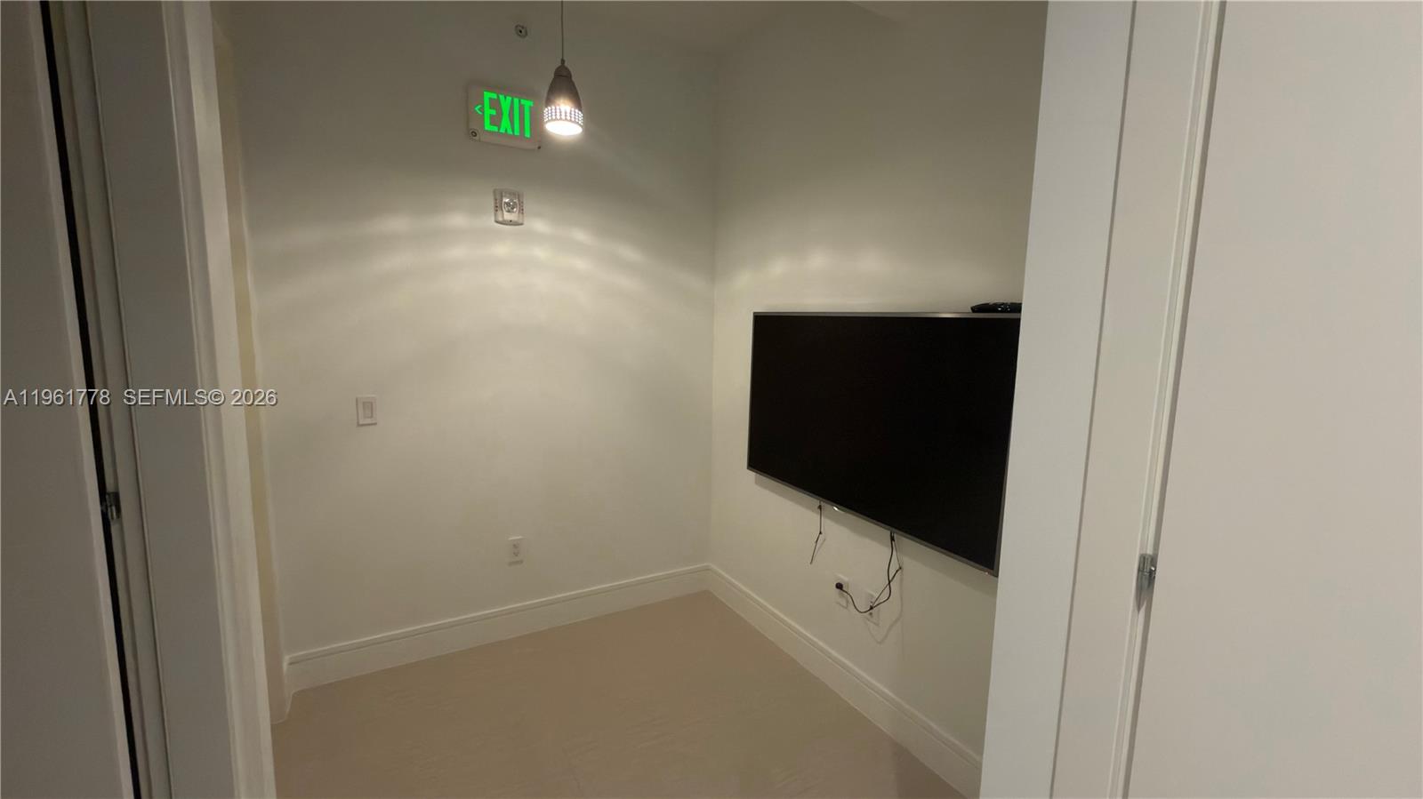 ECHO CONDO - Residential