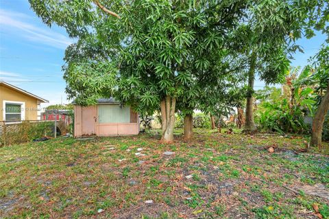 A home in Lake Worth