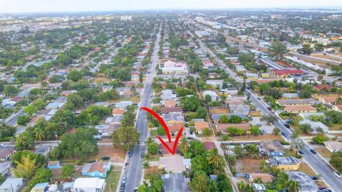 A home in Lake Worth