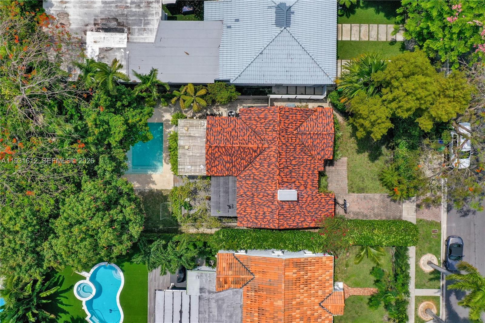 BRICKELL ESTATES - Residential