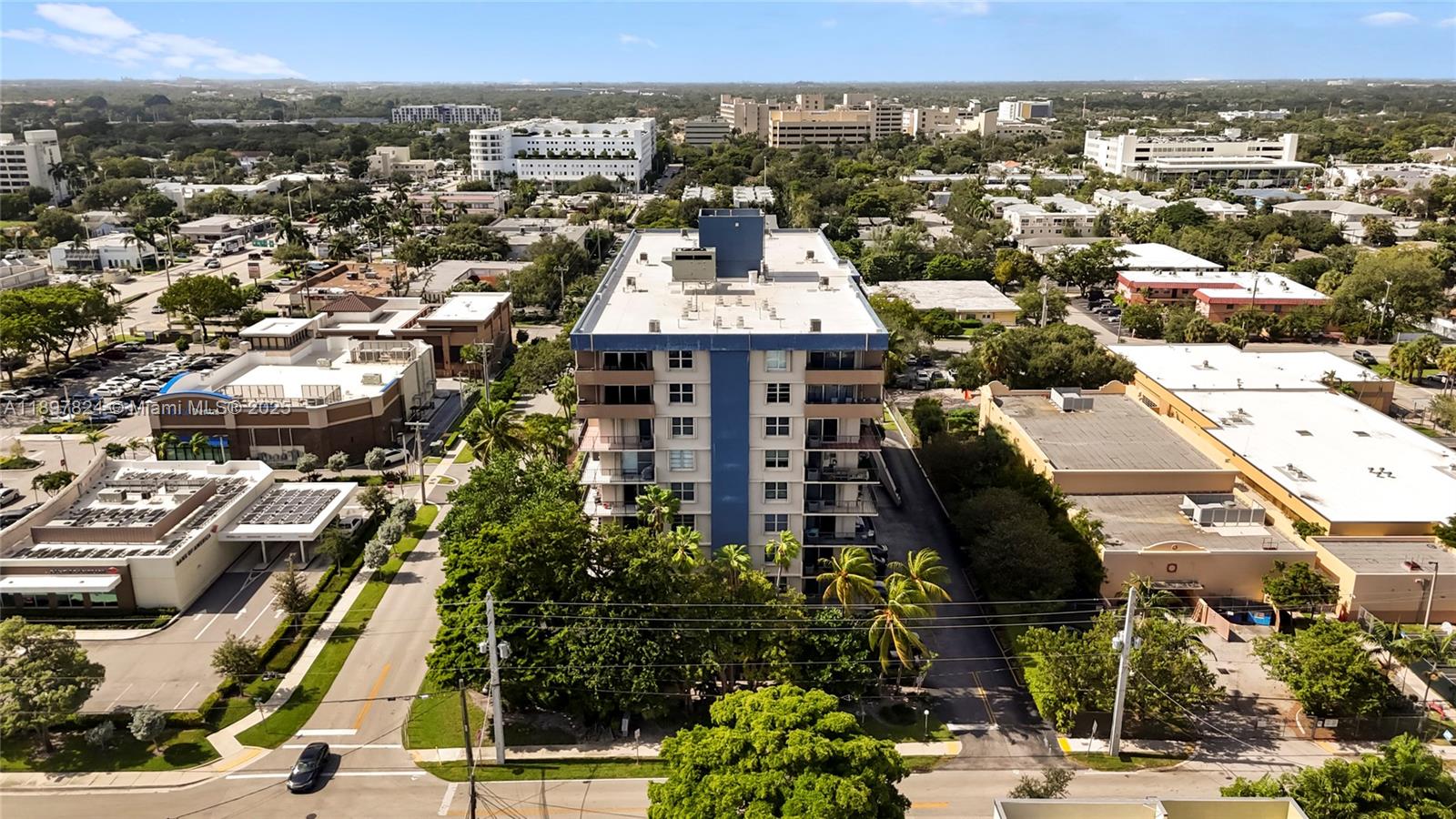 RUNAWAY BAY CONDO - Residential