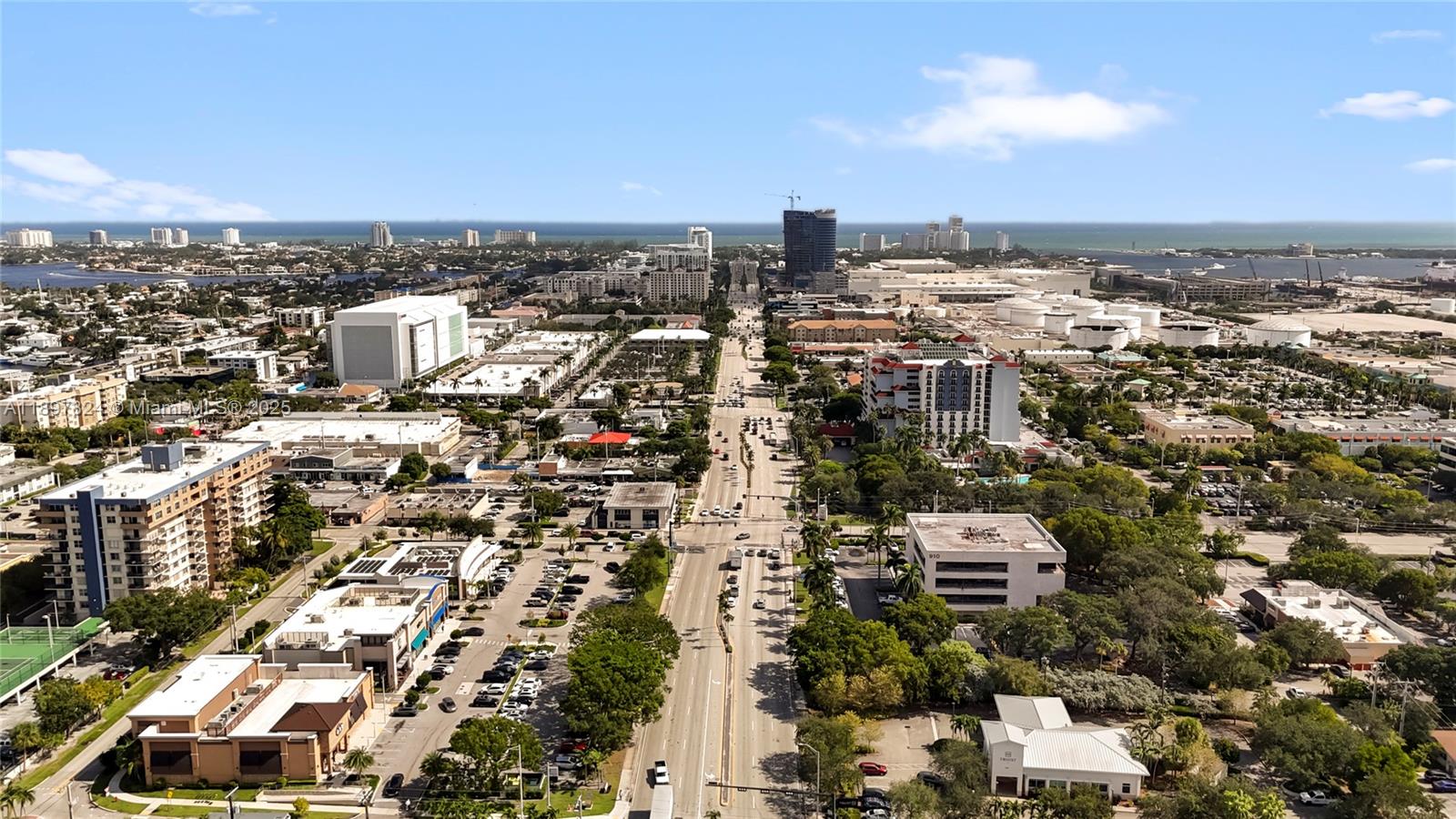 RUNAWAY BAY CONDO - Residential