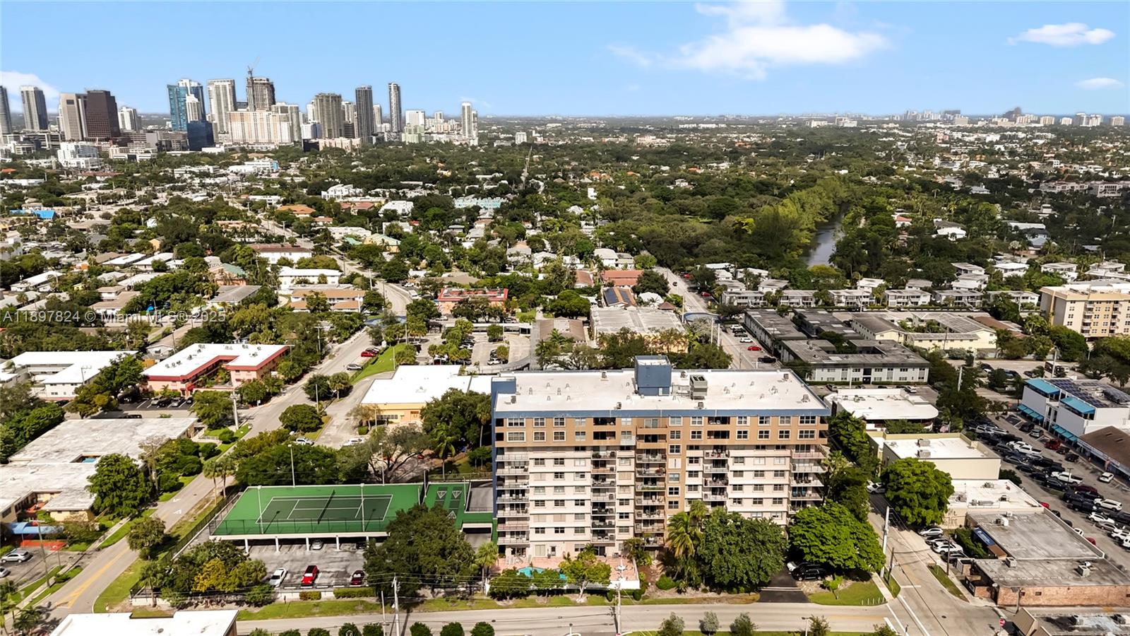 RUNAWAY BAY CONDO - Residential