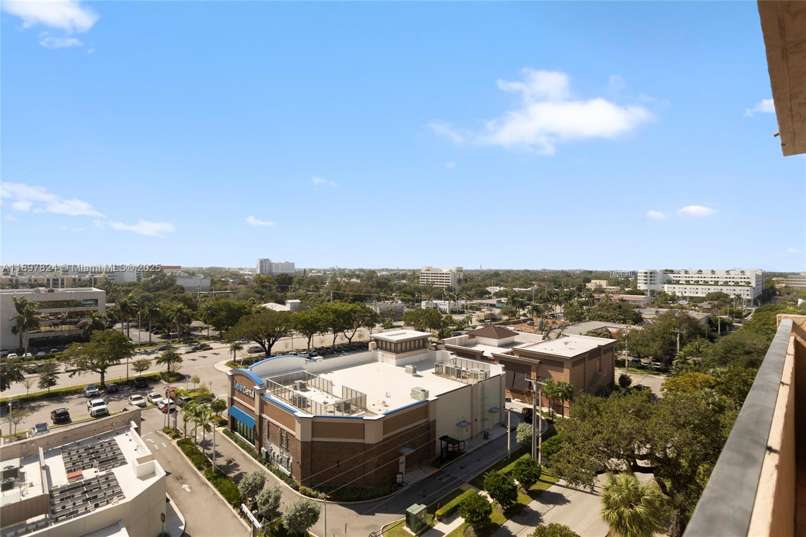 RUNAWAY BAY CONDO - Residential