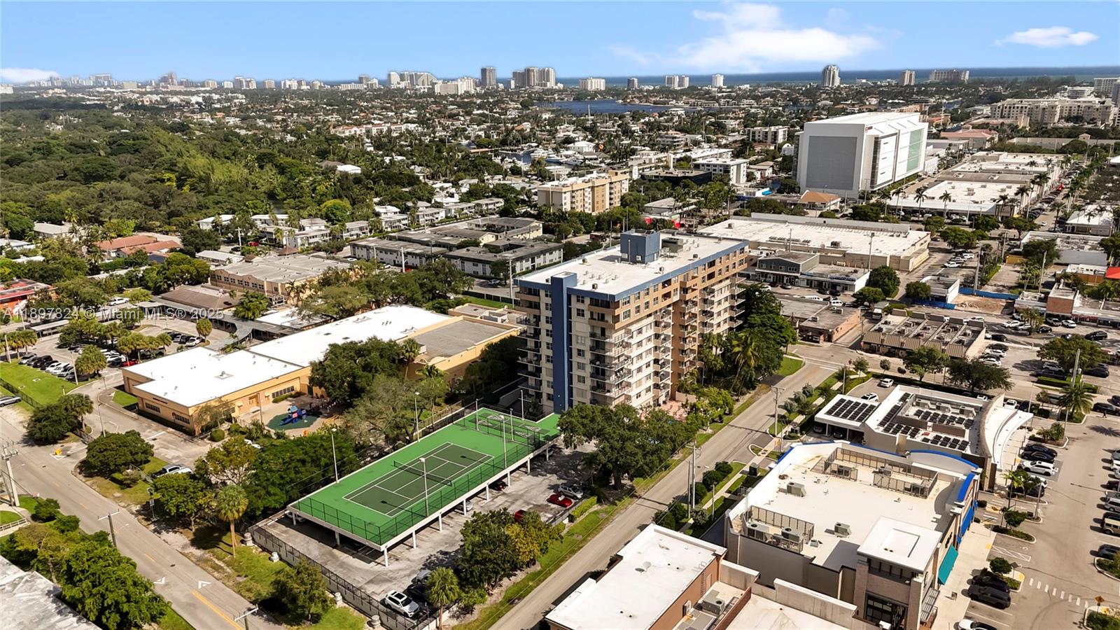 RUNAWAY BAY CONDO - Residential