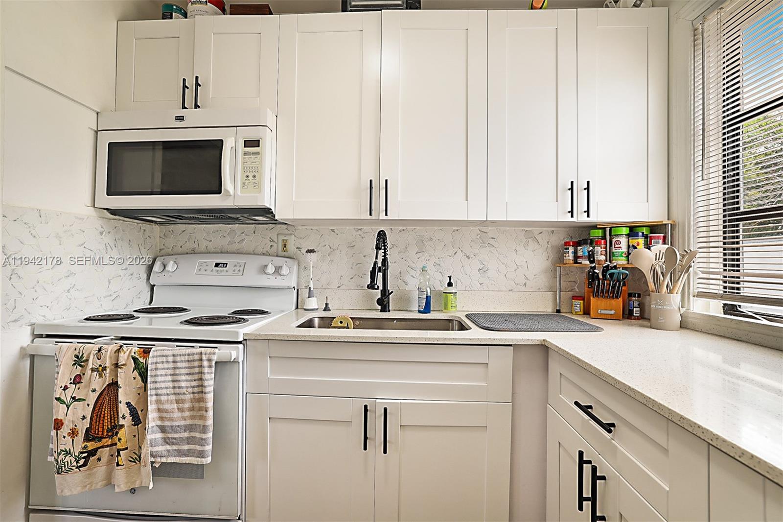 SILVER BEACH ACRES 2 - Residential