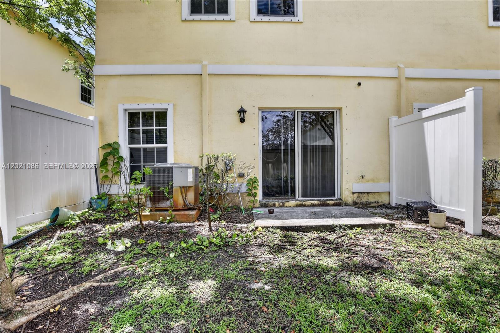 CRICKET CLUB - Residential