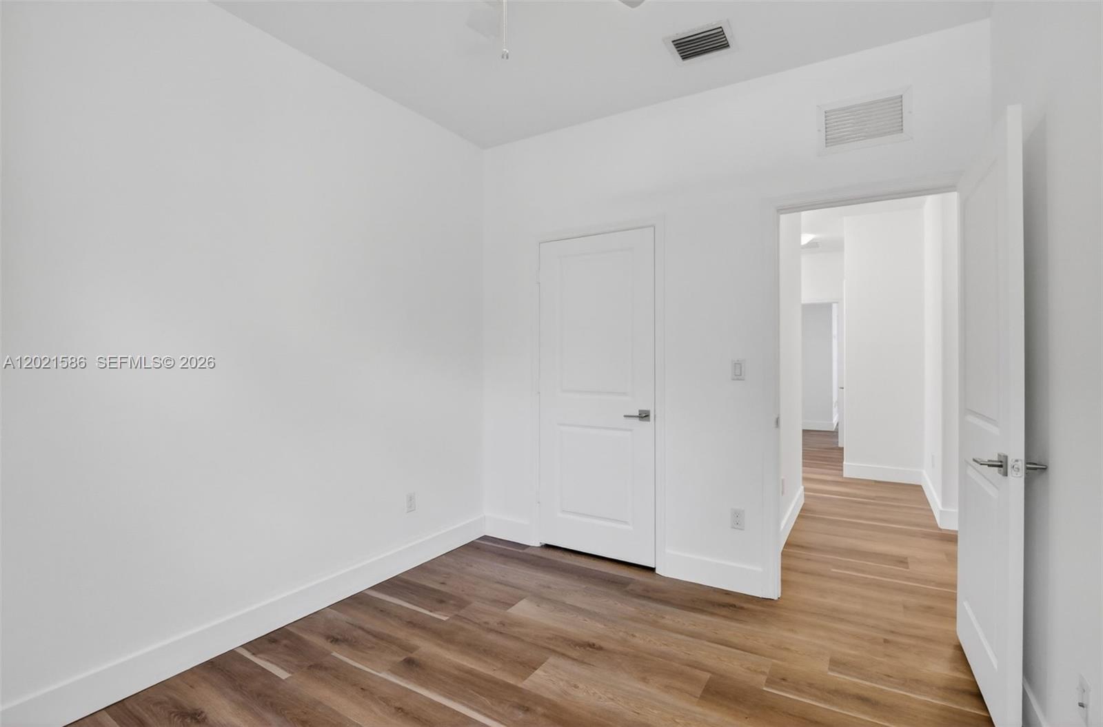 CRICKET CLUB - Residential