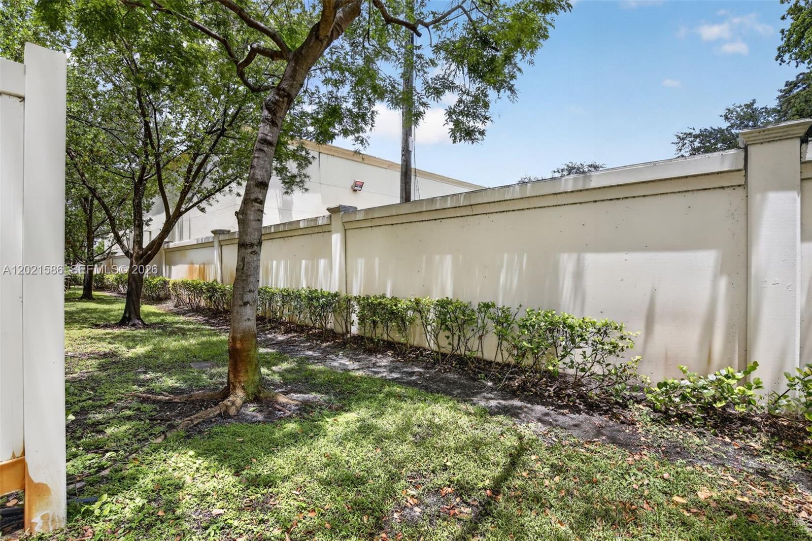 CRICKET CLUB - Residential