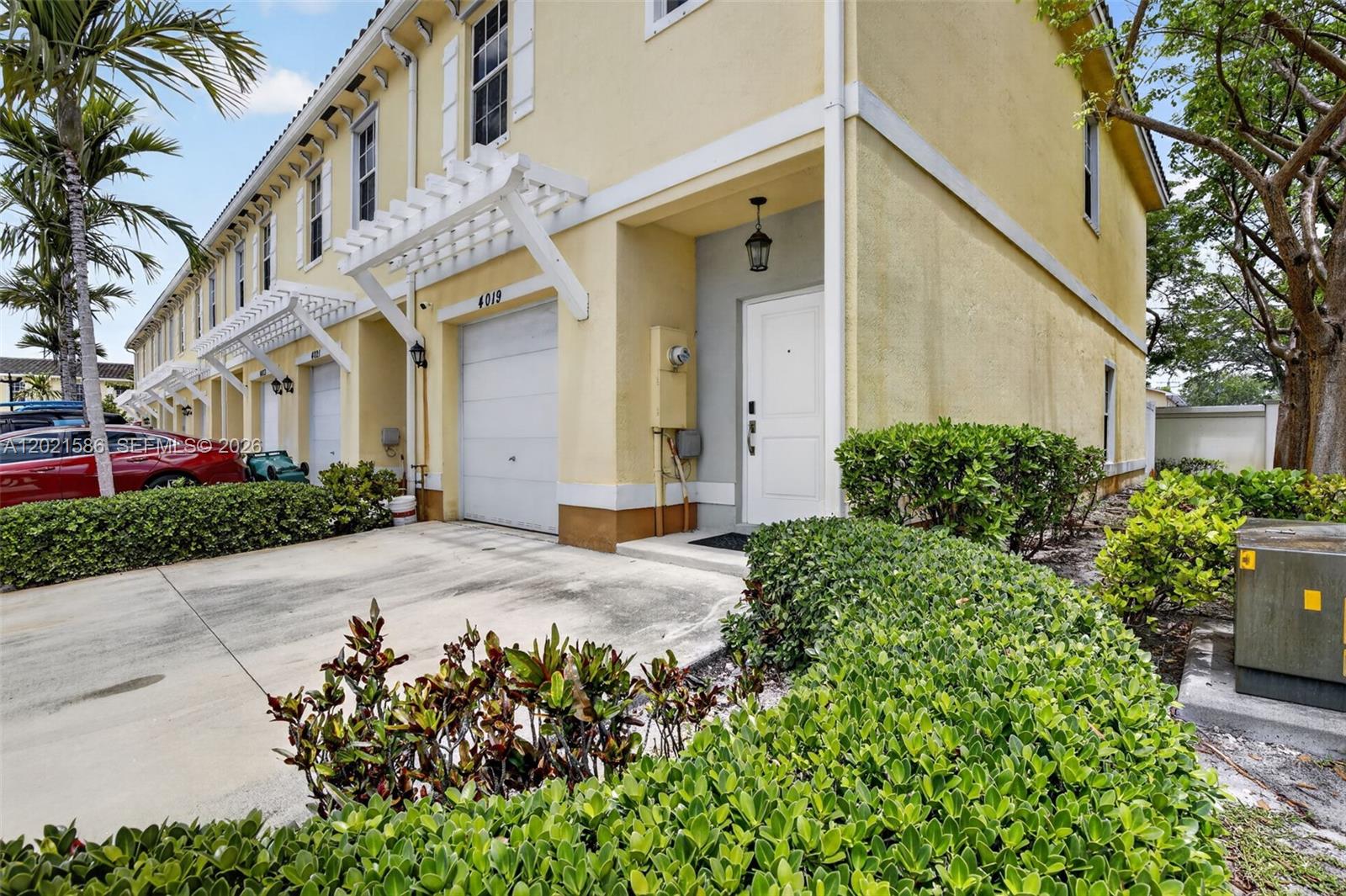 CRICKET CLUB - Residential