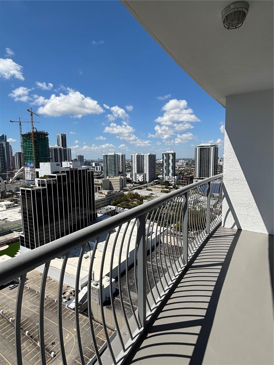1750 N Bayshore Dr 3408, Miami, Broward County, Florida - 1 Bathrooms - 
