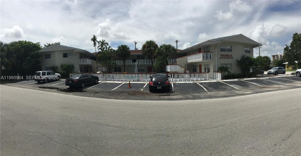 Photo of 1017 SE 22nd Ave #105, Pompano Beach, FL 33062 (MLS # A11995964)